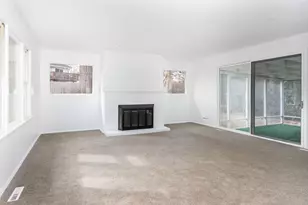 1348 Dairy Ln, Mundelein, IL 60060 - Photo 10