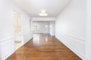 1348 Dairy Ln, Mundelein, IL 60060 - Photo 6