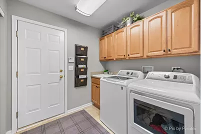 610 Juniper Lane, Lake in the Hills, IL 60156 - Photo 14