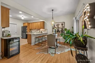 610 Juniper Ln, Lake in the Hills, IL 60156 - Photo 12