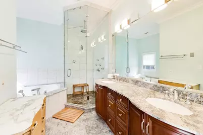 6642 N Kilbourn Avenue, Lincolnwood, IL 60712 - Photo 34