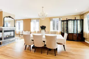 6642 N Kilbourn Ave, Lincolnwood, IL 60712 - Photo 12