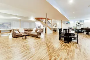 6642 N Kilbourn Ave, Lincolnwood, IL 60712 - Photo 54