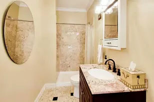 6642 N Kilbourn Ave, Lincolnwood, IL 60712 - Photo 24