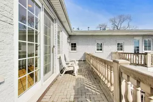 6642 N Kilbourn Ave, Lincolnwood, IL 60712 - Photo 42