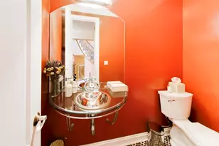 6642 N Kilbourn Ave, Lincolnwood, IL 60712 - Photo 8