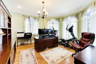 6642 N Kilbourn Ave, Lincolnwood, IL 60712 - Photo 22