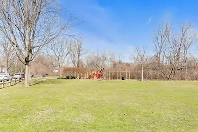 6642 N Kilbourn Avenue, Lincolnwood, IL 60712 - Photo 72