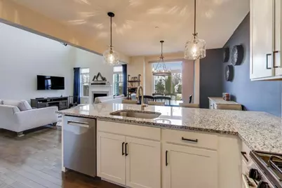 3223 N Heritage Lane, Arlington Heights, IL 60004 - Photo 12