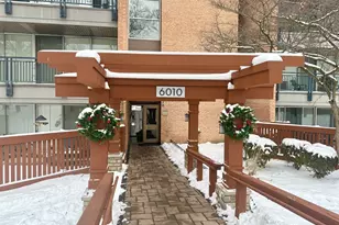 6010 Oakwood Dr, Lisle, IL 60532 - Photo 2