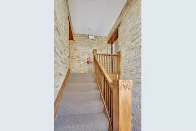 4722 N Kenneth Avenue #3W, Chicago, IL 60630 - Photo 4