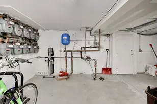 4722 N Kenneth Ave, Chicago, IL 60630 - Photo 22