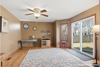 742 Dartmouth Drive, Island Lake, IL 60042 - Photo 8