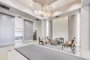 435 W Erie St, Chicago, IL 60654 - Photo 4