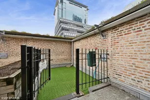 8 W Monroe St, Chicago, IL 60603 - Photo 26