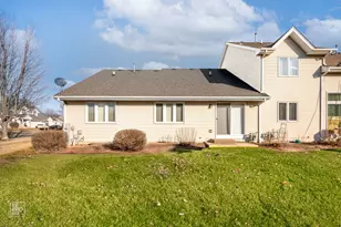 814 Bruce Robert Ln, Hampshire, IL 60140 - Photo 16