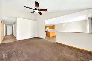 814 Bruce Robert Ln, Hampshire, IL 60140 - Photo 4