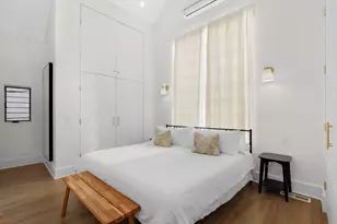 2037 W McLean Ave, Chicago, IL 60647 - Photo 24