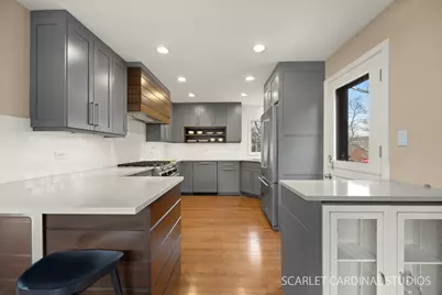 877 Crescent Boulevard, Glen Ellyn, IL 60137 - Photo 10