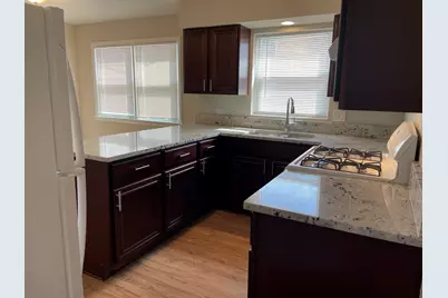 7541 S Roberts Road #4, Bridgeview, IL 60455 - Photo 2