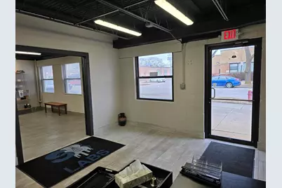 8030 Lawndale Avenue, Skokie, IL 60076 - Photo 14