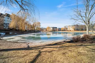 175 Lake Blvd, Buffalo Grove, IL 60089 - Photo 36