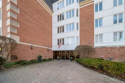 175 Lake Boulevard #349, Buffalo Grove, IL 60089 - Photo 2