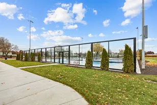 817 Wellington Ave, Elk Grove Village, IL 60007 - Photo 22