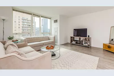 [Address not provided], Chicago, IL 60654 - Photo 4