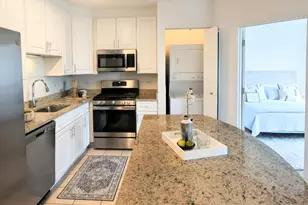 [Address not provided], Chicago, IL 60654 - Photo 2