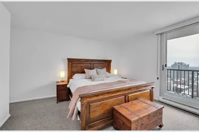 5855 N Sheridan Road #21J, Chicago, IL 60660 - Photo 12