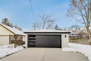 280 Blackhawk Rd, Riverside, IL 60546 - Photo 44