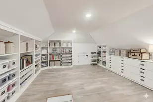 280 Blackhawk Rd, Riverside, IL 60546 - Photo 30