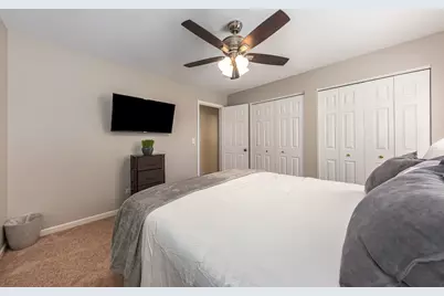 2735 Skylane Drive, Naperville, IL 60564 - Photo 24