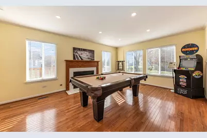 2735 Skylane Drive, Naperville, IL 60564 - Photo 12