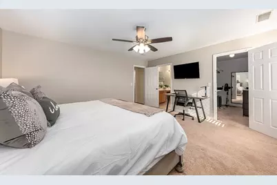 2735 Skylane Drive, Naperville, IL 60564 - Photo 18