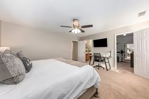 2735 Skylane Dr, Naperville, IL 60564 - Photo 18