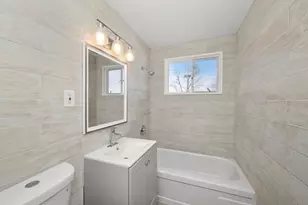 226 S Orchard Dr, Park Forest, IL 60466 - Photo 14