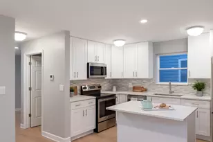 1506 E 72nd Pl, Chicago, IL 60619 - Photo 4