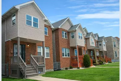 1506 E 72nd Place, Chicago, IL 60619 - Photo 2