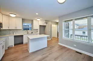 1506 E 72nd Pl, Chicago, IL 60619 - Photo 8