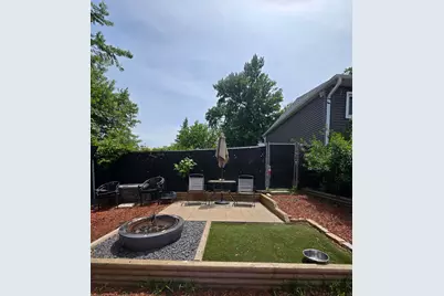 2208 Hiawatha Parkway, Woodridge, IL 60517 - Photo 30