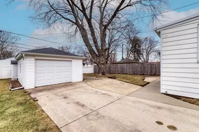 14 N Wisconsin Avenue, Addison, IL 60101 - Photo 24