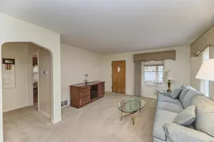 14 N Wisconsin Ave, Addison, IL 60101 - Photo 6