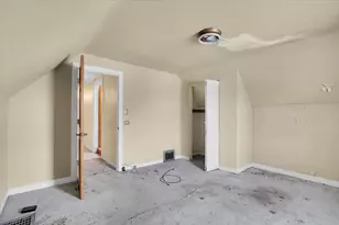 9232 S Essex Ave, Chicago, IL 60617 - Photo 20