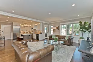 4753 N Hamilton Ave, Chicago, IL 60625 - Photo 2