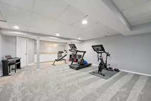 831 Amelia Ct, Grayslake, IL 60030 - Photo 24