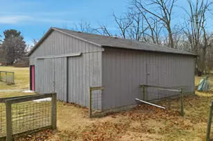 1307 Sinnissippi Park Rd, Sterling, IL 61081 - Photo 12