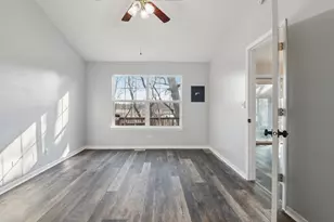 4213 Hale Ln, Island Lake, IL 60042 - Photo 12