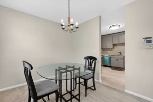 1847 Brighton Cir, Aurora, IL 60506 - Photo 10